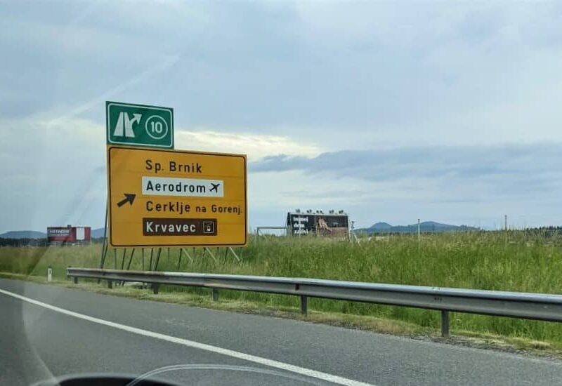 Sortie d'autoroute Slovénie