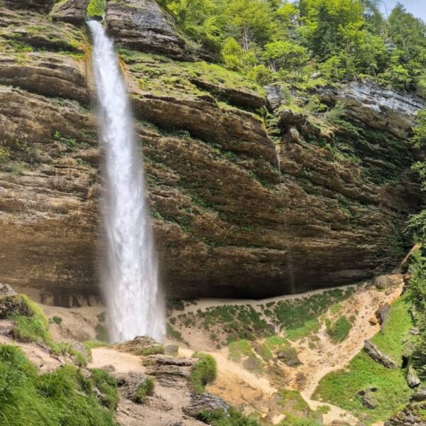 Cascade Peričnik près de Mojstrana