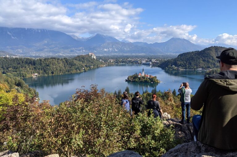 Belvédère sur le lac de Bled, panorama du lac et de son île célèbre